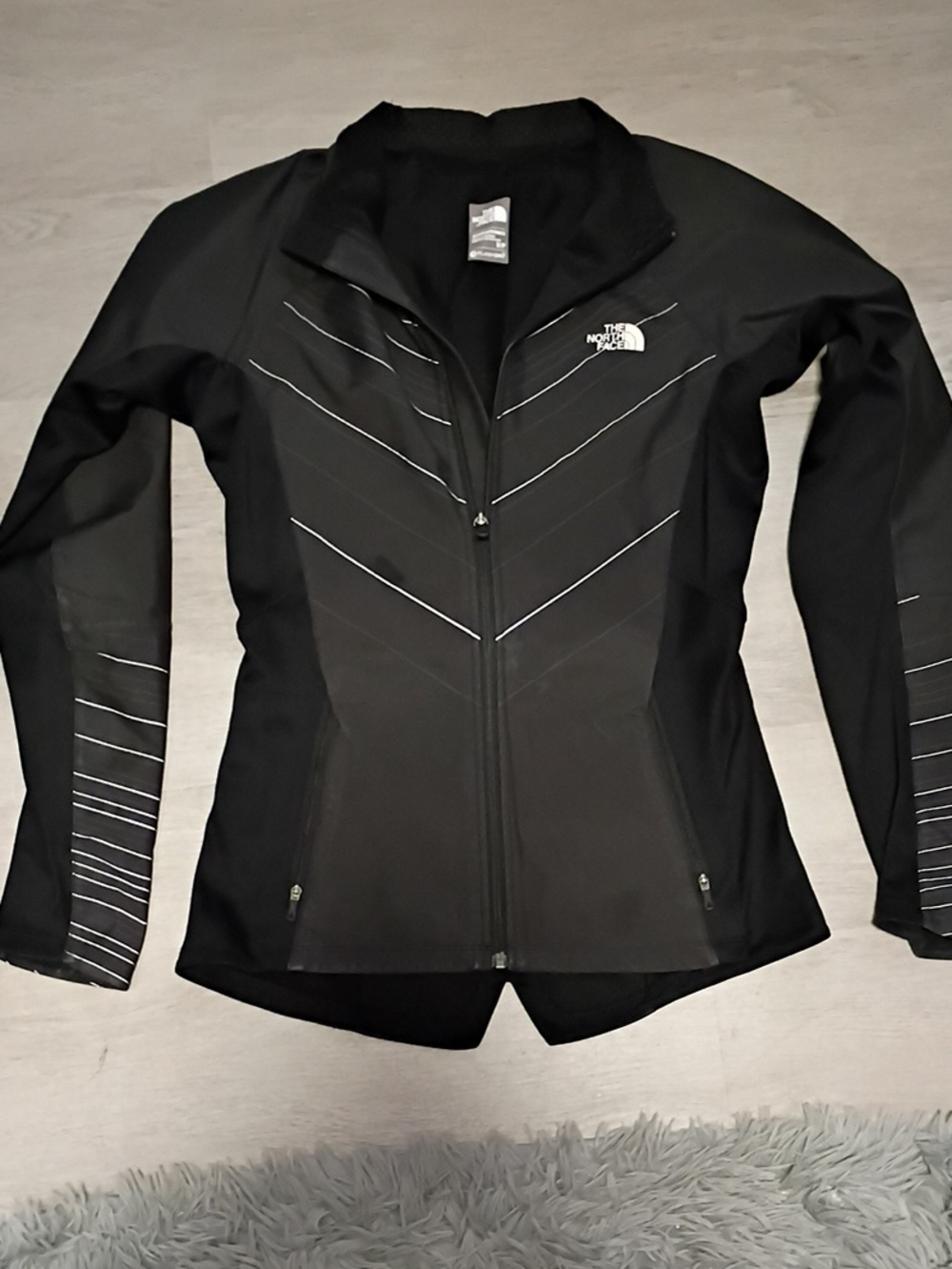 The North Face Women's Black Zip-Front Softshell Jacket